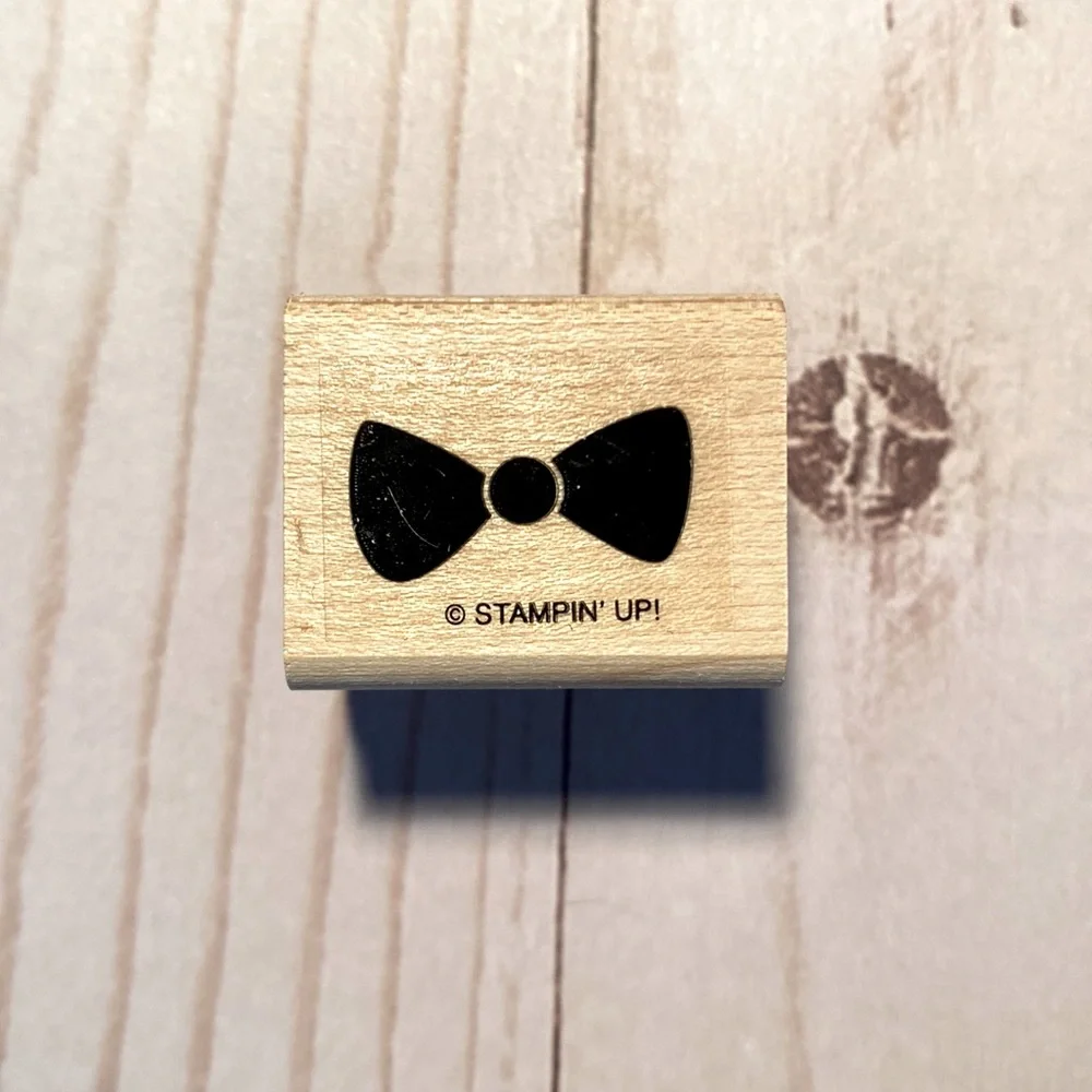 5/20$ RUBBER STAMP bowtie - Picture 1 of 2